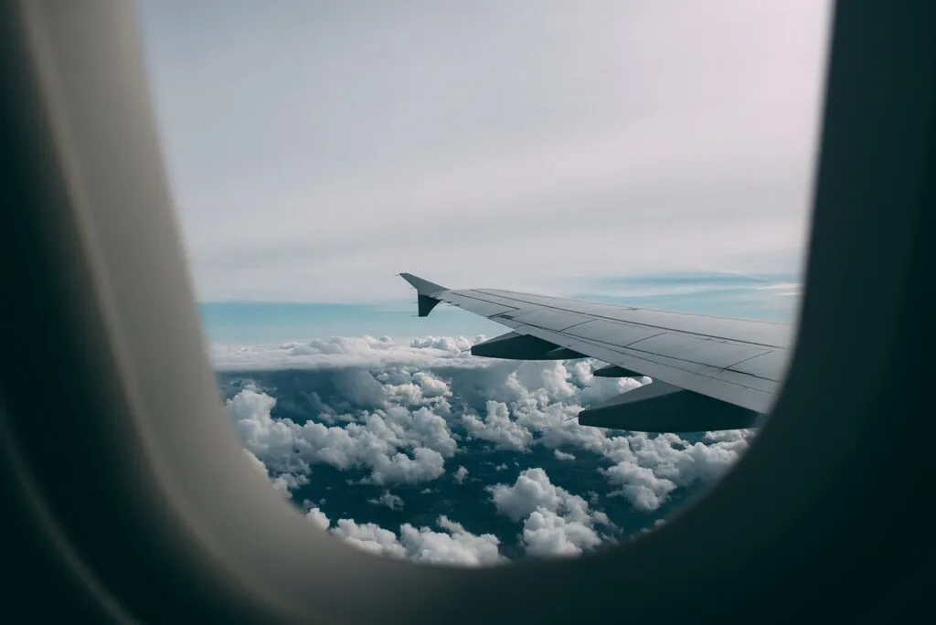 avion ventana vista cielo 1024x684