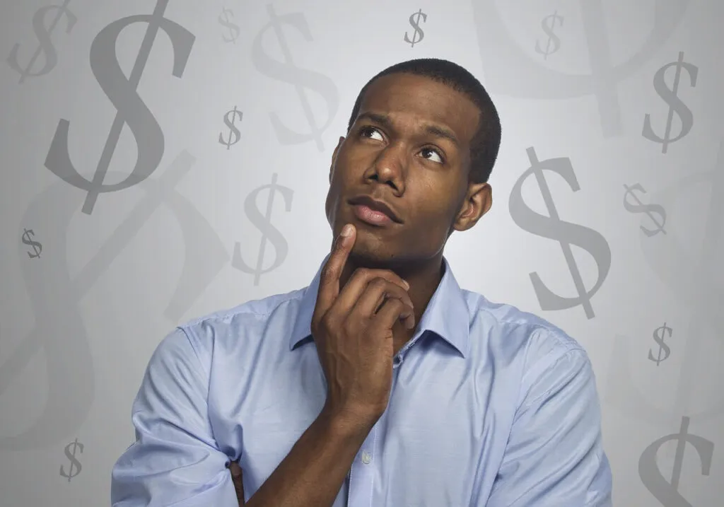 hombre pensando dinero 1024x717