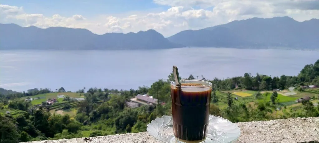 indonesia cafe paisaje 1024x461