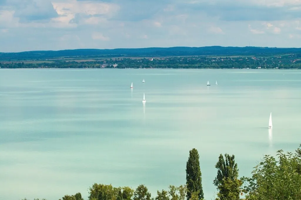 lago balaton hungria 1024x682